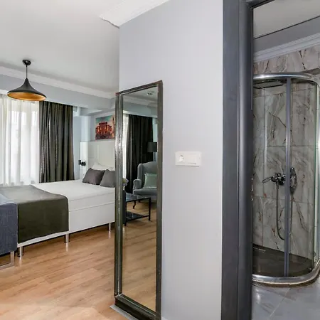 Lavanta Hotell 3*